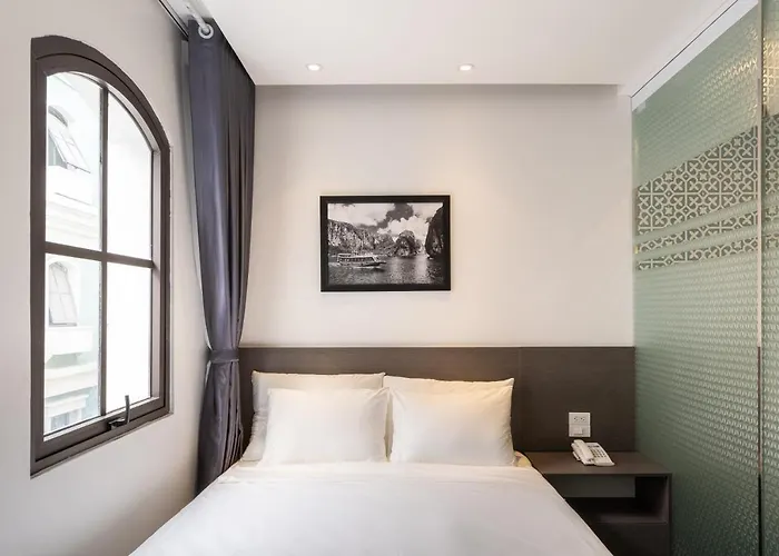 Halong Gem Hotel Hạ Long